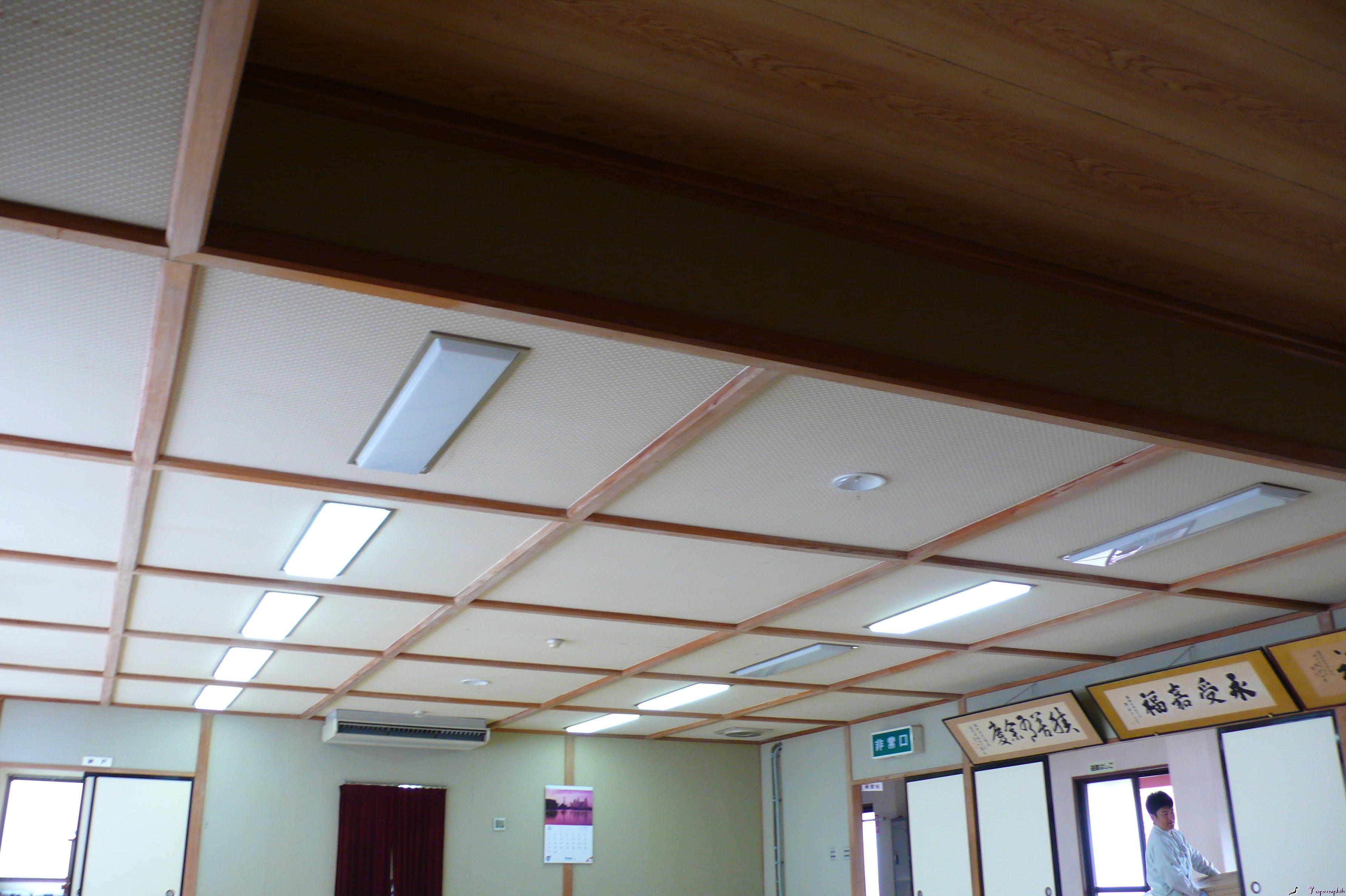 交換前の全景です