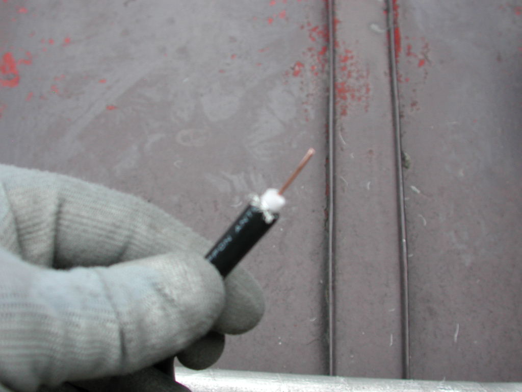 芯線を出します