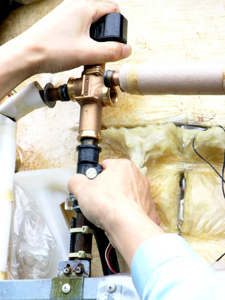 電気温水器の修理05