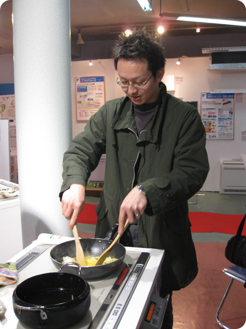 ダイキンオール電化フェアIHクッキングショー02