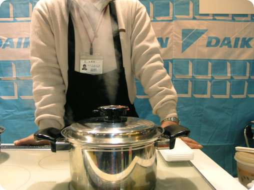 ヨシノクラフト鍋で肉じゃが02