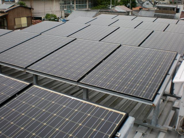 自設太陽光パネル