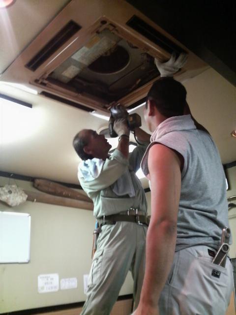 室内機の取外し