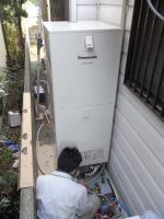 福岡市西区　Ｎ様邸　エコキュートの工事
