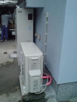 出窓の下にピッタリ入りました。