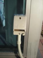 ガラスにコンセント取付工事【コンセント工事】【長野県長野市】オール電化・エコ電化jp【大光電気商会】