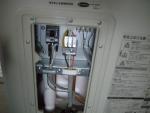 電源およびヒートポンプ渡り線の接続です。