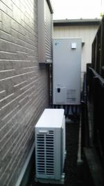 埼玉県鳩ケ谷市Ｓ様邸《エコキュート設置》