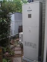 生駒市I様邸エコキュート設置工事