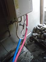 基礎工事（給湯機仮設）