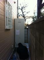 東京都杉並区　エコキュート設置工事