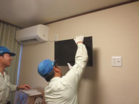 新築の寝室の壁にテレビを取付ます！（長野市）エコ電化本舗㈱大光電気商会