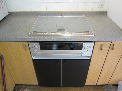 ガスレンジとガスオーブンレンジを撤去してIHクッキングヒーターを取付ました。長野県長野市 エコ電化本舗㈱大光電気商会