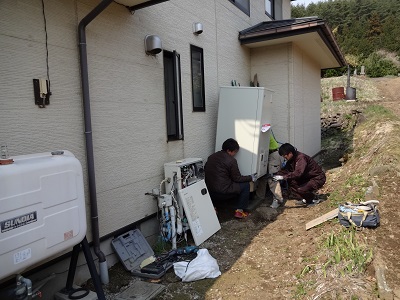 もう少し前へお願いします。（長野県長野市電気設備工事)（長野県長野市エコキュート工事)エコ電化本舗 株式会社大光電気商会
