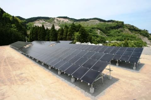 野立て　太陽光発電　49KW