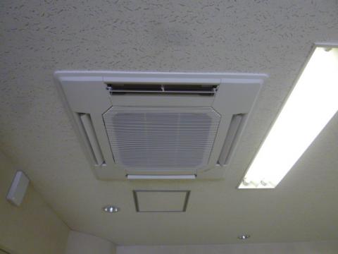 パッケジエアコンの交換