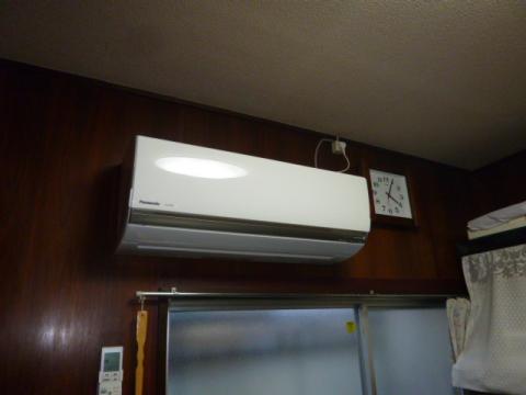 まだまだ続くエアコン工事