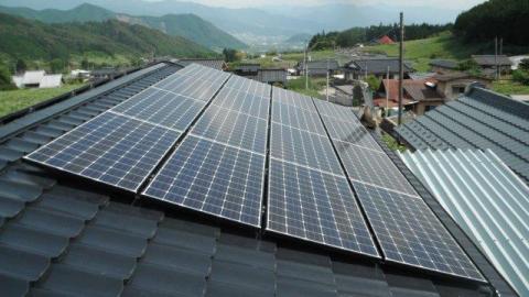 山梨県山梨市T様邸《太陽光設置工事》