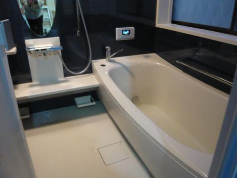 茨木市西河原のお風呂・脱衣場のリフォームの御紹介です。