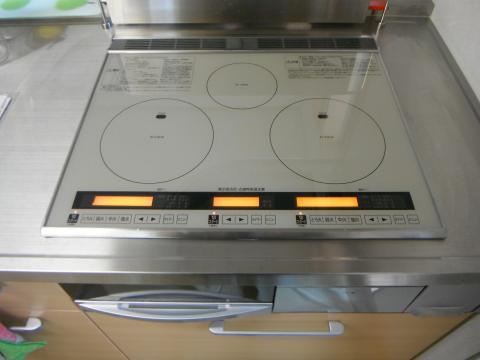 埼玉県川口市Ｋ様邸《IHクッキングヒーター設置工事》