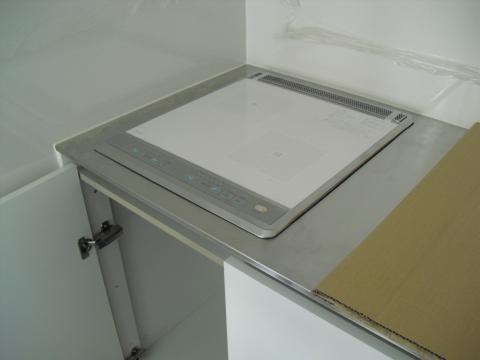 大阪府藤井寺市Ｆ様　ＩＨ・システムキッチン工事