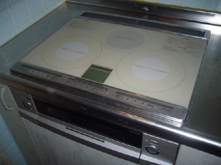 埼玉県さいたま市北区宮原町　Fさま邸　 オール電化工事（エコキュート・IH）