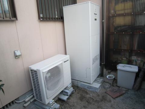 福岡県中間市U様邸　エコキュート