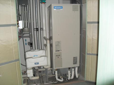 兵庫県神戸市Ｔ様　電気温水器工事