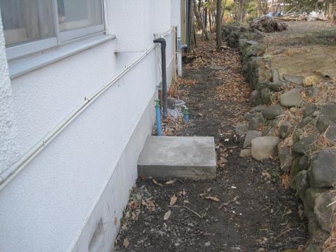 基礎は鉄筋入りです【長野県長野市エコキュート工事】【長野県長野市オール電化工事】エコ電化ＪＰ【大光電気商会】