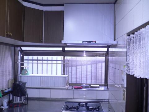 Panasonicフラット形レンジフード設置