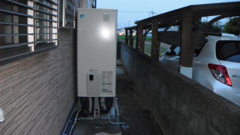 茨城県猿島郡T様邸《エコキュート設置工事》