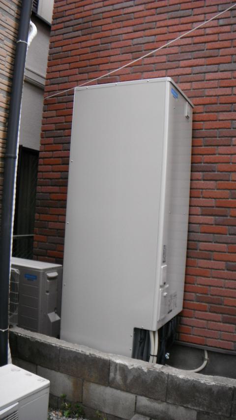 千葉県柏市Y様邸《エコキュート設置工事》