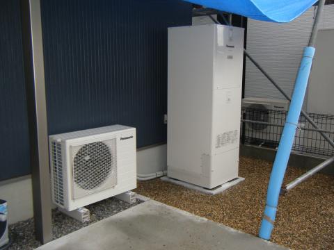 奈良県広陵町Ｍ様邸エコキュート設置工事。