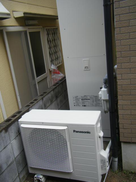 奈良県葛城市Ｈ様邸エコキュート設置工事。