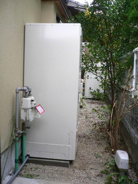 福岡県小郡市Y様邸　エコキュート