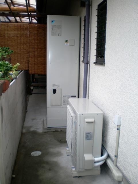 加東市F様邸エコキュート設置