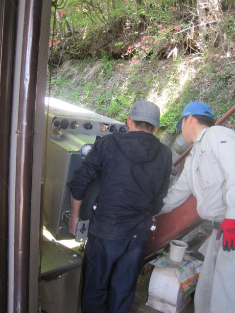 当てないようにね！【長野県駒ケ根市エコキュート工事】【長野県長野市オール電化工事】街の工事屋さん・エコ電化ＪＰ【大光電気商会】