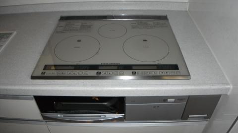 埼玉県久喜市S様邸《IHクッキングヒーター設置工事》