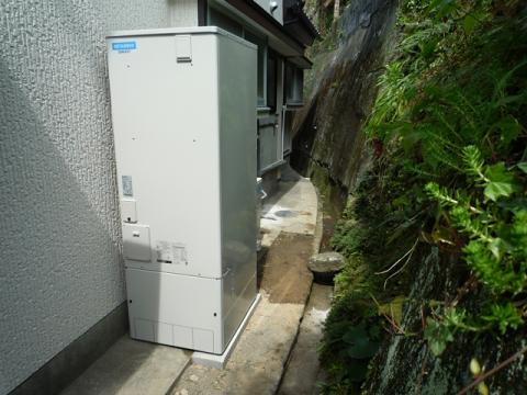 熊本県天草市Y様邸　エコキュート