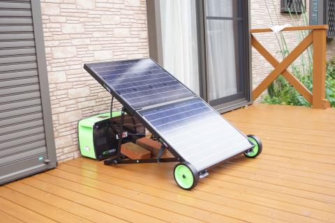 蓄電式太陽光発電機納品しました!