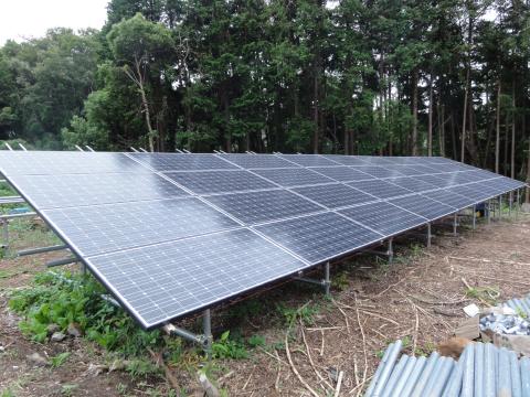 三島市東大場22.8kw太陽光発電システム設置工事中!!