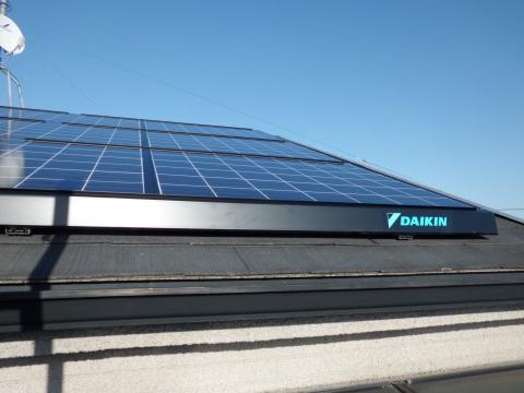 ダイキン・太陽光発電追加設置！！