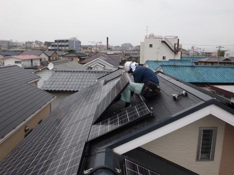 ダイキン・太陽光発電＆TOSHIBA・エコキュート同時施工!!