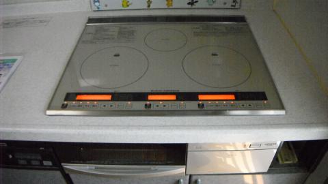 埼玉県熊谷市Ｆ様邸《IHクッキングヒーター設置工事》