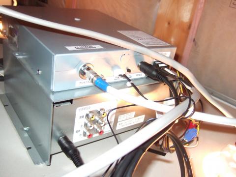 浴室専用テレビに地デリ対応チューナー取付！！