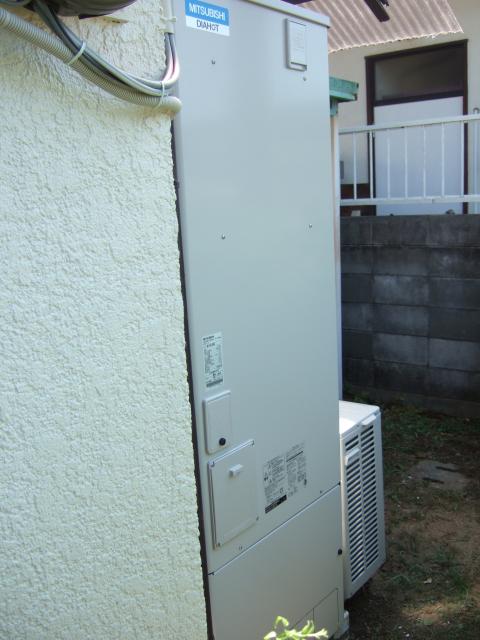 川西市清和台西Ｔ様邸、電気温水器よりエコキュートへ