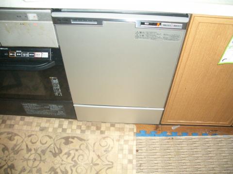 ビルトイン食洗機交換です