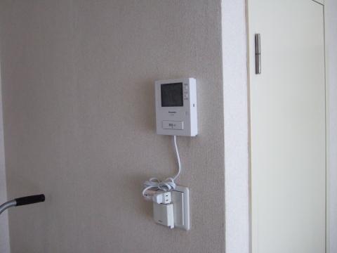 川西市清和台東Ｓ様邸．雷被害によるインターホン取替え