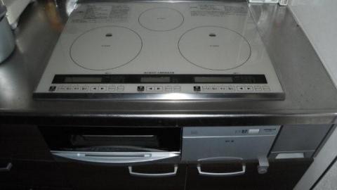 埼玉県新座市E様邸《ＩＨクッキングヒーター設置工事》