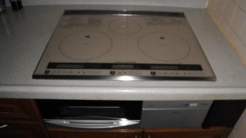 埼玉県入間郡M町N様邸《ＩＨクッキングヒーター置工事》